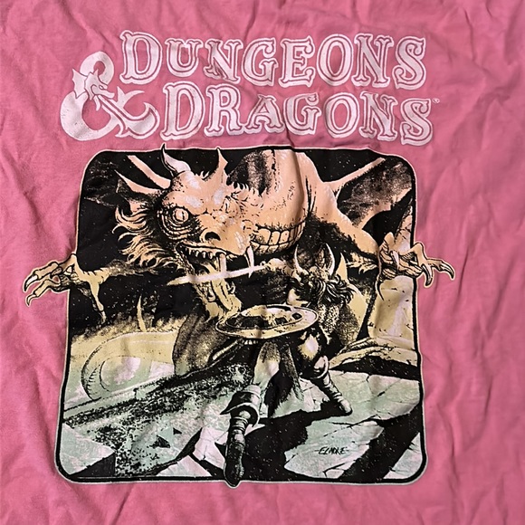 Dungeons & Dragons Juniors Pink Tee, XL - Picture 3 of 3